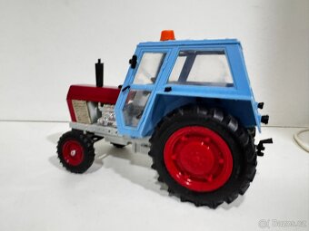 KDN - stará hračka - TRAKTOR ZETOR CRYSTAL - 4