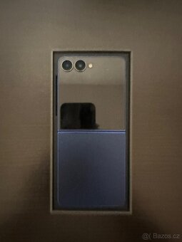 Samsung Galaxy Z Flip 7 – Modrý, 256 GB - 4