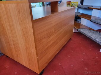 Peřiňák, úložný stolek na kolečkách - 4