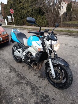 Suzuki GSR 600 - 4