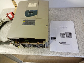 Frekvenční měnič 11kw - 4