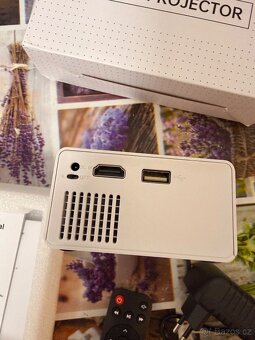 Mini projektor - 4