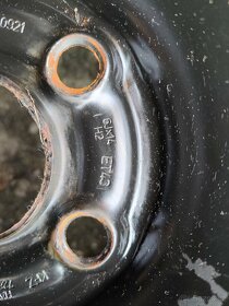 Plechové disky / letní pneu 185/60 R14 - 4