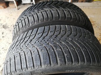 2x zimní pneu 205/55/16 KUMHO - 4