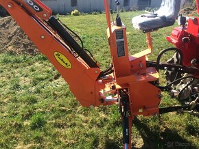 Traktorový zadní podkop BH - 7600, Podkop za traktor. Bagr. - 4