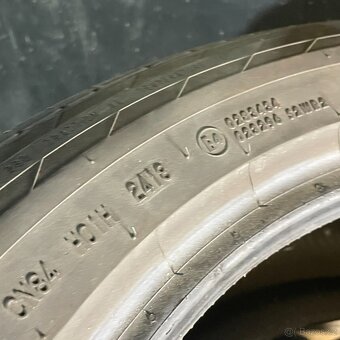 Letní pneu 235/50 R19 99V Continental 4-4,5mm - 4