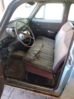 Moskvič 407 - 4