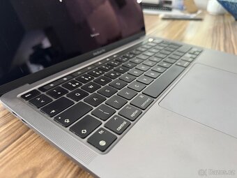 MacBook Pro 13" M1 (2020) – 16 GB RAM, 512 GB SSD - 4