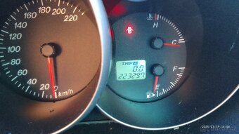 Mazda 3 ,  1,6 - 4