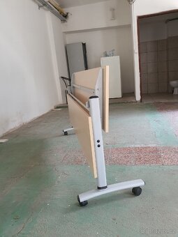 Skládací kancelářský/ konferenční stůl - 4