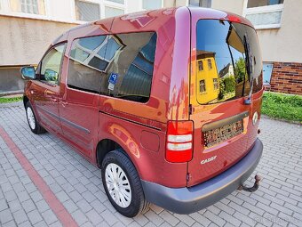 Volkswagen Caddy 1.6 TDI 75kW 5 míst rok 2013 - 4