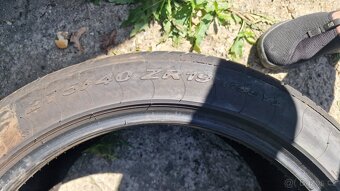 PRODÁM 2 LETNÍ PNEU PIRELLI 275/40/19, CENA JE ZA 2 KUSY PNE - 4