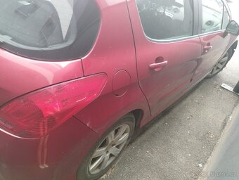 Peugeot 308 1.6 HDI 65tis.km r.v. 11/2010 - 4