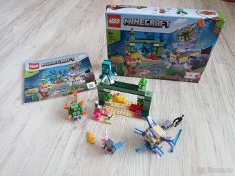 LEGO Minecraft 21180 Bitva se strážci - 4