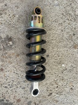 Yamaha FZ6 fazer r.v. 2007 zadní tlumič - 4