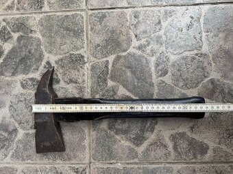 Stará hasičská sekera značená - 4