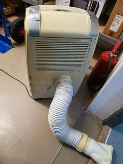 Mobilní klimatizace DeLonghi PAC C80 - 4