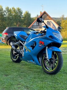 Suzuki GSXR 600 - 4