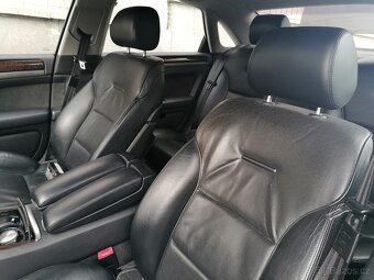 Audi A8 D3 - 4
