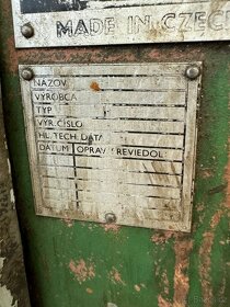 Soustruh hrotový SV 18 R/1250 - 4