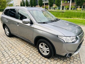 Mitsubishi Outlander 2.2Di-D 4x4 AUTOMAT SENZORY SERVISKA - 4