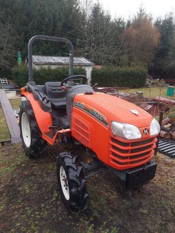 HITACHI CTX200 KUBOTA, 4x4, 20KONÍ, PĚKNÝ STAV - 4