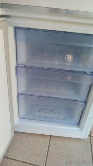 Lednice Beko top stav - 4