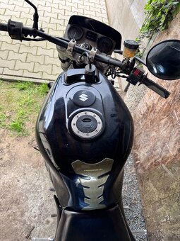 Suzuki GSXR 750 - 4