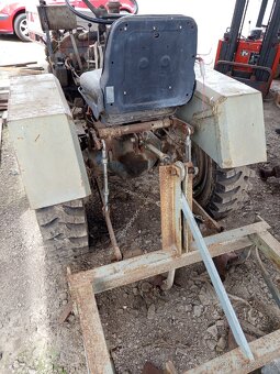 Traktor domácí výroby - 4