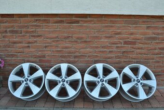5x112 R19 Hliníkové disky Originál Audi Q4 e-tron - 4