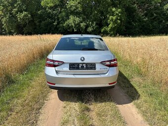 Škoda Superb 2,0 TSI L&K DSG - 4