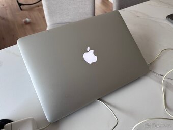 MacBook Air 2017 i5 - 4