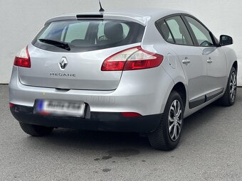 Renault Mégane 1.6 16V , 74 kW benzín, 2009 - 4