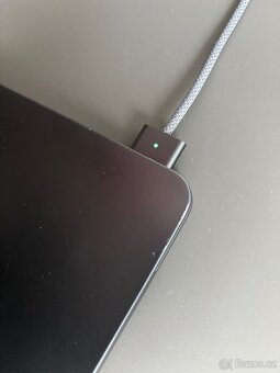 MacBook Air 13" M4, 24GB RAM, 512GB SSD CZ Temně Inkoustový - 4