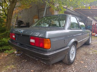 Bmw E30 316i coupe - 4