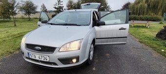 Ford Focus kombi 1.6TDCI 16V 80Kw r.v.2005 opravený - 4