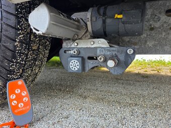 Zanovny obytny prives Adria Altea 552 PK - 4