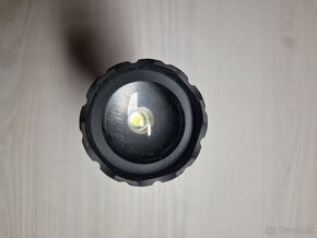 Zoom svítilna PHENOM - 4