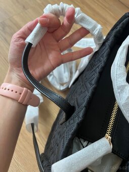 Kabelka Tommy Hilfiger - 4