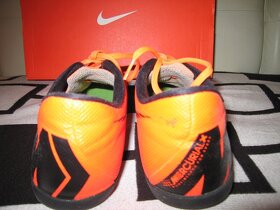 Sálovky Nike, vel. 42 oranžové - 4