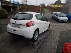 Peugeot 208 1,2i 60kW - 4