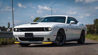 Dodge Challanger 2020, V8 - 6,4l, nájezd 29 tis - 4