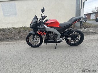 Aprilia tuono 125 - 4
