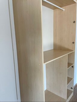 Vysoká šatní skříň 263 cm - 4