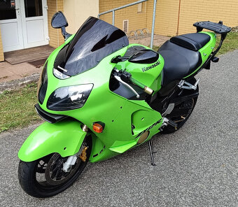 Kawasaki Ninja ZX-12R - 4