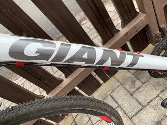 Trekove kolo Giant, pro cca 175cm, predani lze i Praha 9 - 4