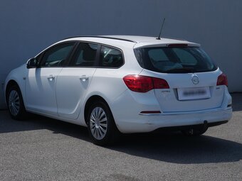 Opel Astra 1.6 CDTi , 81 kW nafta, 2015 - 4