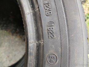 Prodám 2ks zimních pneu 225 50 r17 - 4