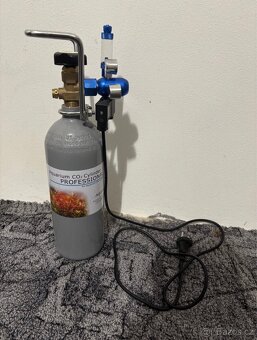 300L akvárium, plně vybavené - 4