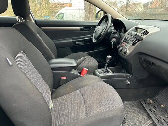 Kia Ceed 1.4i náhradní díly - 4